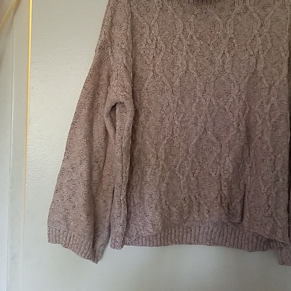 89th & Madison sweater. - Picture 4 of 5